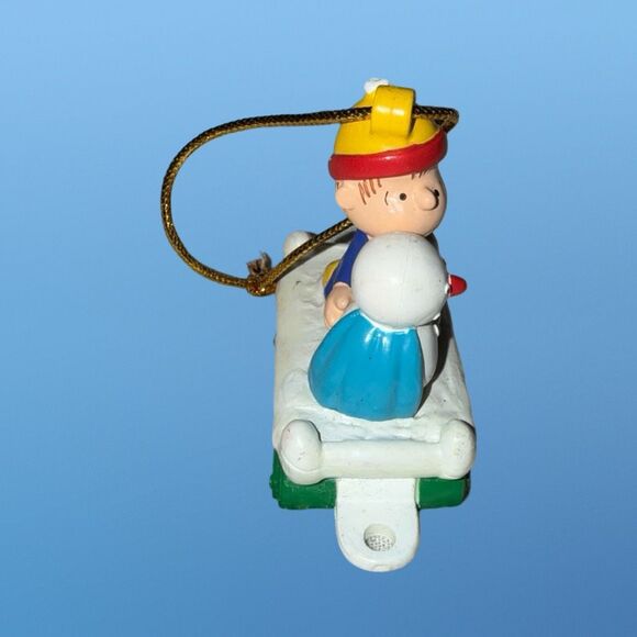 Vintage Whitmans's Peanuts Gang Train Linus and Snowman PVC Ornament B5 - Picture 2 of 6